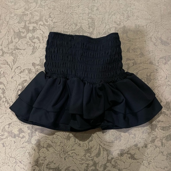 Zara Dresses & Skirts - Zara Black Skirt